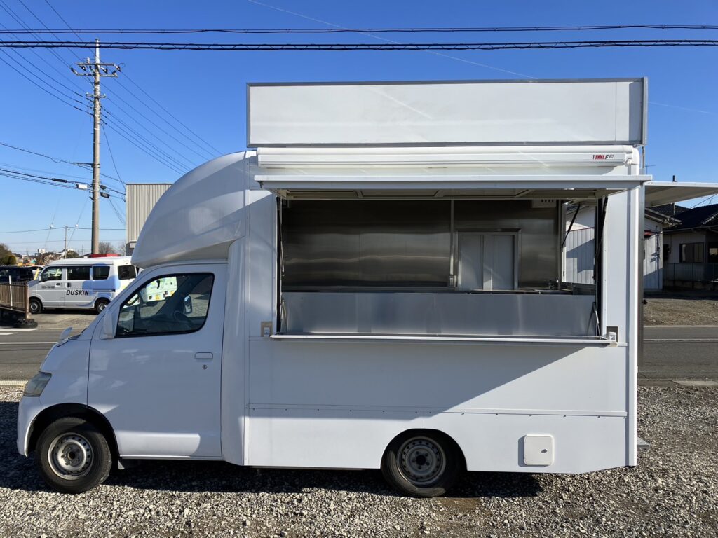 200ℓ給排水タンク – キッチンカー販売・買取・格安レンタルの「ケイラボ」